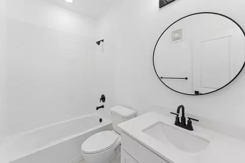 Bath - 715 Iron Forge Rd UNIT A, Frederick, MD 21702 photo 3 of 4