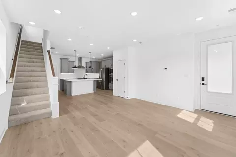 Living - 715 Iron Forge Rd UNIT A, Frederick, MD 21702 photo 1 of 5