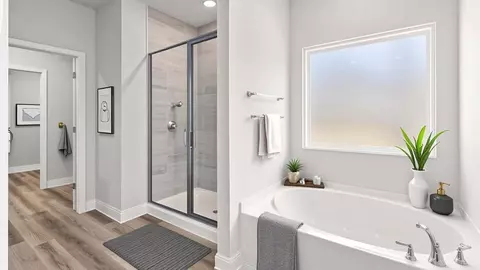 Bath - 9852 Summit View Cir N, Mobile, AL 36695 photo 2 of 5