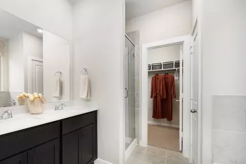 Bath - 3626 Compass Pointe Ct, Angleton, TX 77515 photo 1 of 4