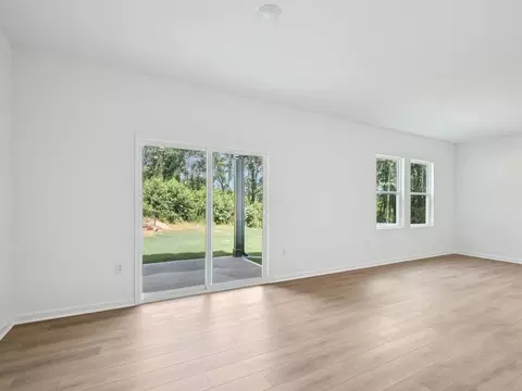 Living - 6915 Galloway Dr, Middlesex, NC 27557 photo 4 of 8