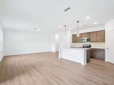 Living - 6915 Galloway Dr, Middlesex, NC 27557 photo 5 of 8