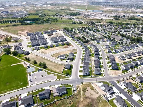 View/Area - 4 S Starlight Ln, Mapleton, UT 84664 photo 2 of 10