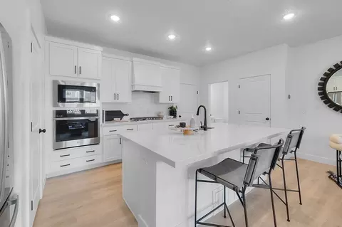 Kitchen - 4 S Starlight Ln, Mapleton, UT 84664 photo 1 of 3