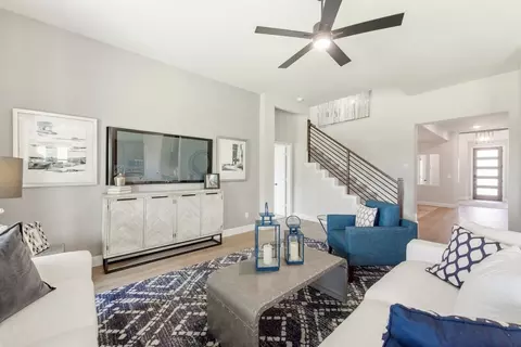 Living - 112 Sweetwater Dr, Commerce, TX 75428 photo 1 of 7