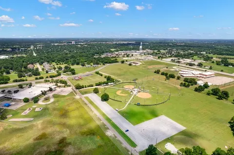 View/Area - 112 Sweetwater Dr, Commerce, TX 75428 photo 1 of 3