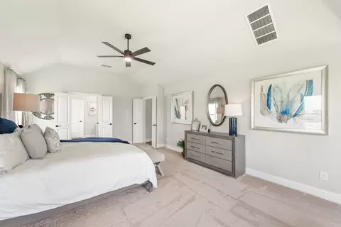 Bedroom - 112 Sweetwater Dr, Commerce, TX 75428 photo 4 of 9