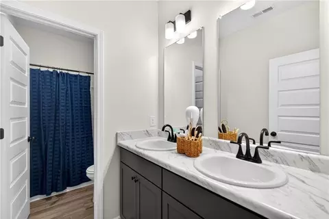 Bath - 108 Willow Cir, Rock Spring, GA 30739 photo 2 of 6