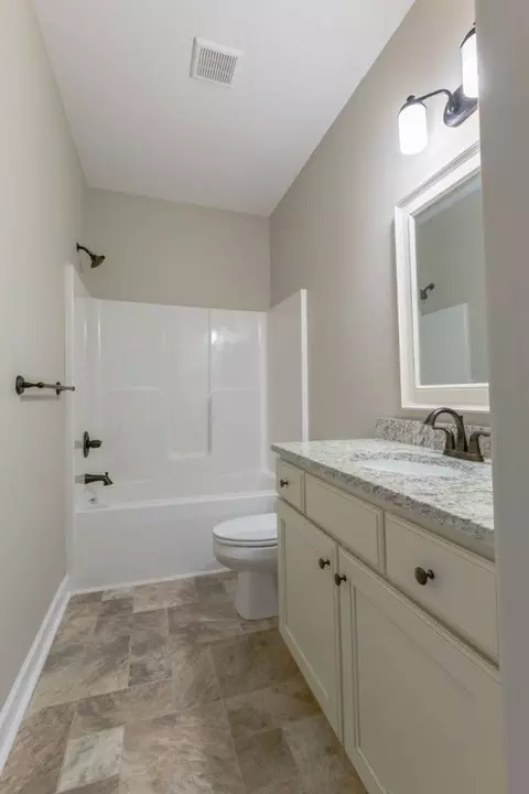 Bath - 234 Hall Rd, Hampton, VA 23664 photo 4 of 4
