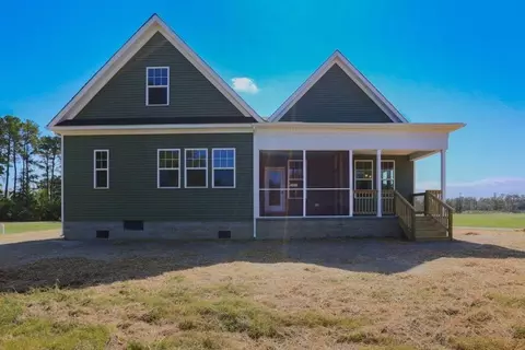 Exterior - 234 Hall Rd, Hampton, VA 23664 photo 7 of 18