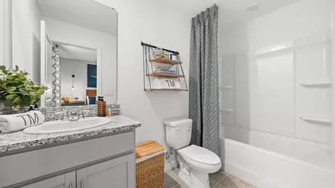 Bath - 717 Ness Island Dr, Mount Dora, FL 32757 photo 2 of 15