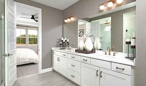 Bath - 24193 E 39th Ave, Aurora, CO 80019 photo 2 of 3