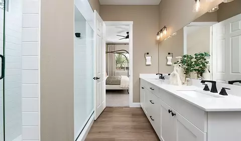Bath - 24193 E 39th Ave, Aurora, CO 80019 photo 3 of 3