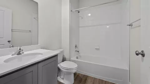 Bath - 1566 Bentstalk Dr, Frederick, MD 21703 photo 1 of 6