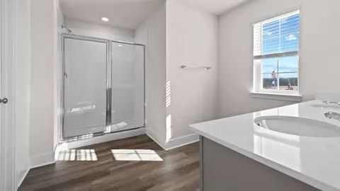 Bath - 1566 Bentstalk Dr, Frederick, MD 21703 photo 2 of 6