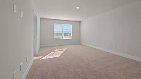 Bedroom - 1566 Bentstalk Dr, Frederick, MD 21703 photo 5 of 22