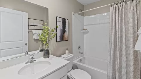 Bath - 1566 Bentstalk Dr, Frederick, MD 21703 photo 8 of 11