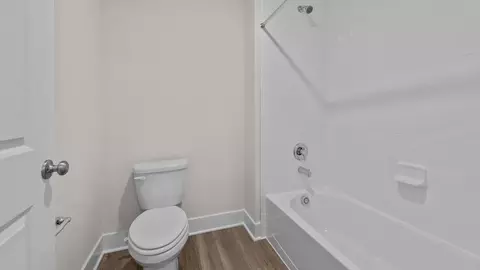 Bath - 1566 Bentstalk Dr, Frederick, MD 21703 photo 3 of 6