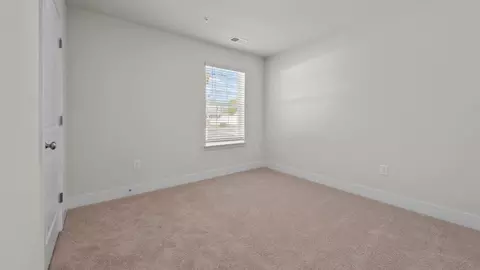 Bedroom - 1566 Bentstalk Dr, Frederick, MD 21703 photo 10 of 22