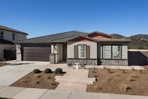 3407 Foxley Dr, Escondido, CA 92027