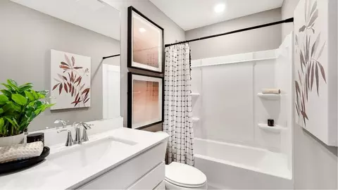 Bath - 25659 W Wakefield Dr, Plainfield, IL 60544 photo 2 of 3