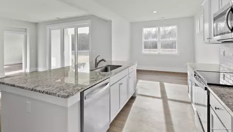Kitchen - 191 Buckeye Rd, Guyton, GA 31312 photo 4 of 8