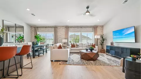 Living - 30752 Corte Tulipan, Winchester, CA 92596 photo 2 of 3