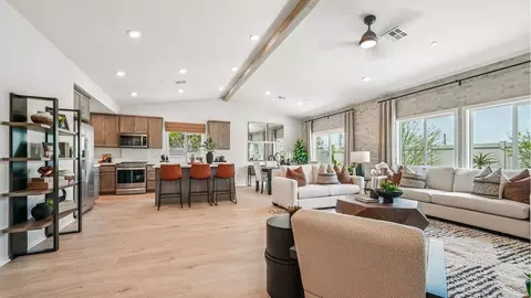 Entry Way - 30752 Corte Tulipan, Winchester, CA 92596 photo 2 of 3