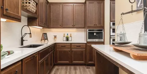 Kitchen - 1681 N Shirley Ave, Clovis, CA 93619 photo 4 of 5
