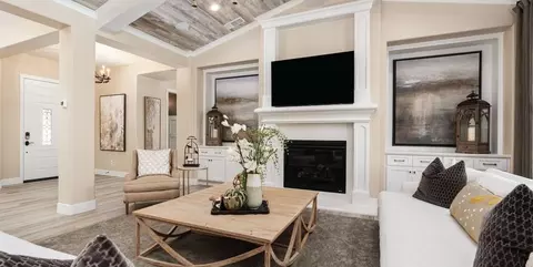 Living - 1681 N Shirley Ave, Clovis, CA 93619 photo 1 of 2