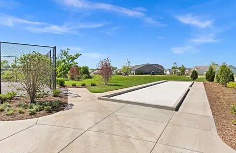 View/Area - 2865 Briargate Dr, Lindenhurst, IL 60046 photo 2 of 2