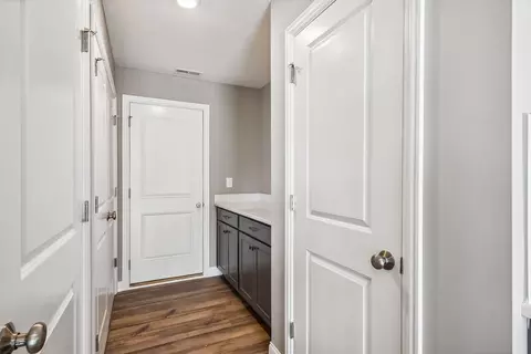 Entry Way - 5429 Valleydale Rd, Powell, OH 43065 photo 2 of 4