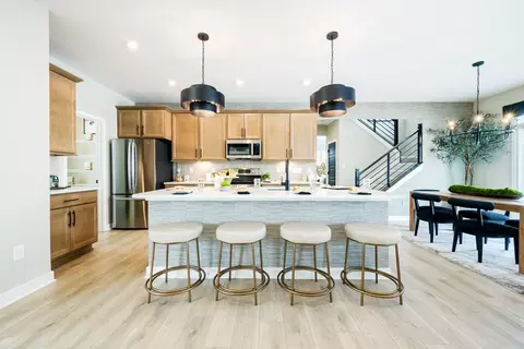 Kitchen - 1960 Salt Run Way, Maineville, OH 45039 photo 8 of 14