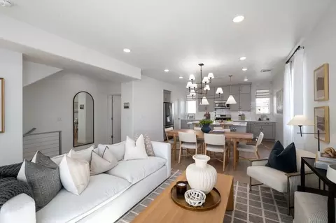 912 W Bellshill Dr, Salt Lake City, UT 84123