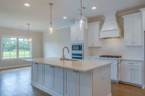 Kitchen - 127 Laurel Branch Dr, Dothan, AL 36305 photo 1 of 6