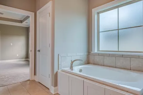 Entry Way - 127 Laurel Branch Dr, Dothan, AL 36305 photo 3 of 6