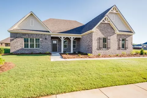 Exterior - 127 Laurel Branch Dr, Dothan, AL 36305 photo 4 of 10