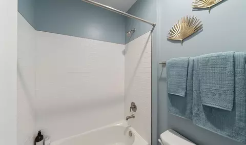 Bath - 39084 Surfbird Dr, Millville, DE 19967 photo 3 of 3