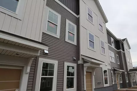 1523 Trellis Ln, West St Paul, MN 55118
