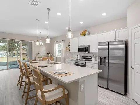 Kitchen - 723 SW 77th Cir, Ocala, FL 34474 photo 1 of 3