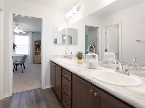 Bath - 12388 Alteza Cir, Riverview, FL 33579 photo 2 of 2