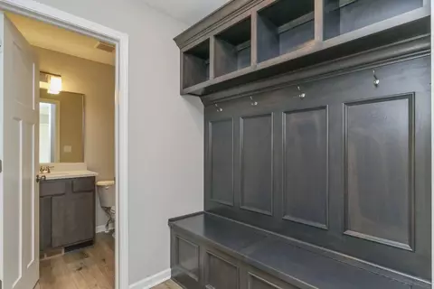 Entry Way - Fairfield Dr, Ankeny, IA 50023 photo 2 of 3
