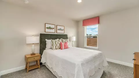 Bedroom - 5876 Tripletail Dr, Milton, FL 32583 photo 8 of 22