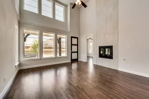 Living - 3533 Ithaca St, Corinth, TX 76208 photo 1 of 6