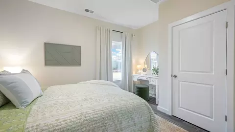 Bedroom - 8310 Seaside Dr, Hixson, TN 37363 photo 1 of 11