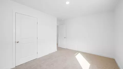 Bedroom - 8310 Seaside Dr, Hixson, TN 37363 photo 7 of 11