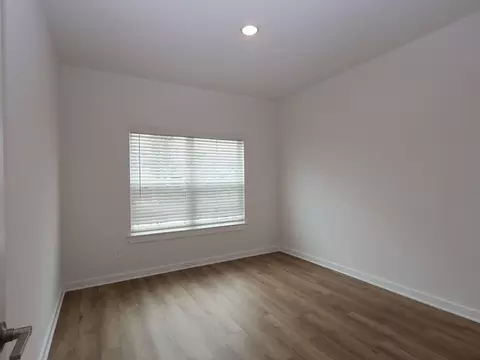 Bedroom - 244 Draper Shadows Dr, Willis, TX 77378 photo 3 of 5