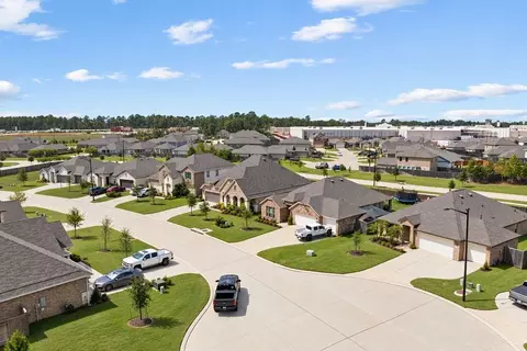 View/Area - 244 Draper Shadows Dr, Willis, TX 77378 photo 3 of 9