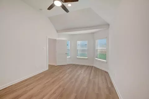 Bedroom - 244 Draper Shadows Dr, Willis, TX 77378 photo 6 of 13