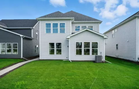 Exterior - 5852 Hawkweed Dr, Naperville, IL 60564 photo 7 of 12